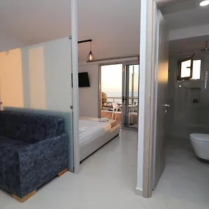  Apartment Vourtarea
