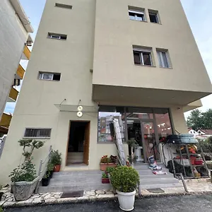 Zea Apartment