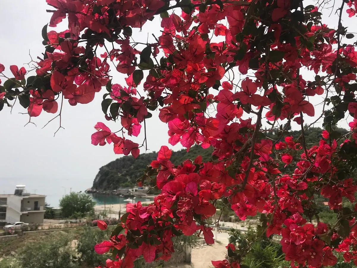 Villa Calliope Himare 0*,